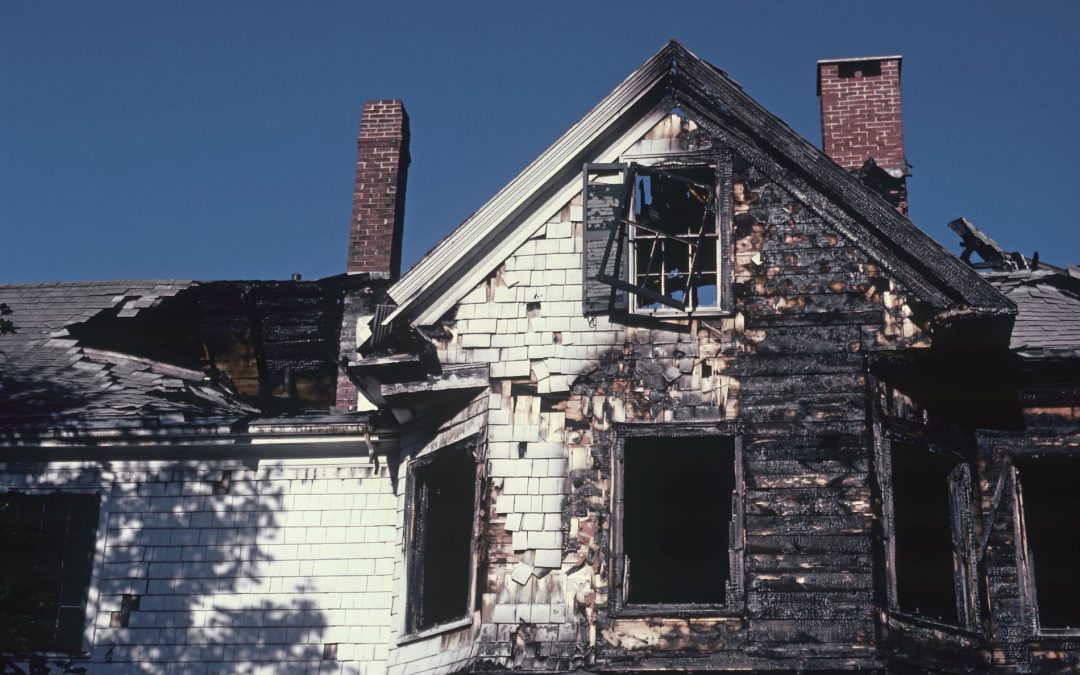 Choosing a Licensed and Insured Fire Damage Restoration Company in Palm Beach Gardens